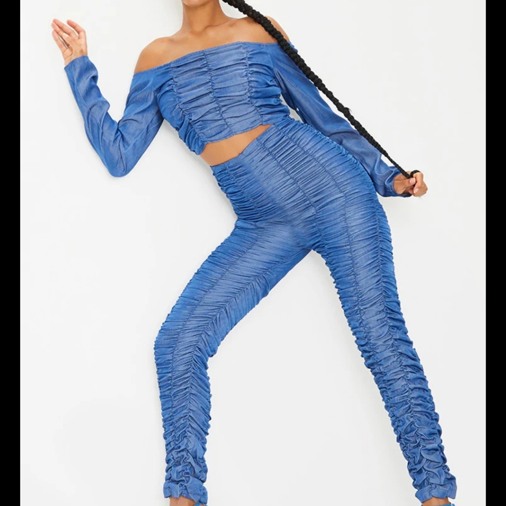 Prettylittlething Mid Wash ruched denim 2 piece outfit